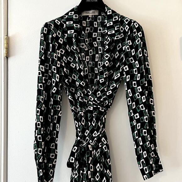 Diane von Furstenberg Tori Geometric-Print Midi Wrap Dress size S C0 - Picture 4 of 8